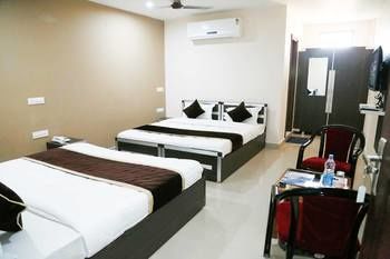 ג'לנדהר Hotel Inder Prasth מראה חיצוני תמונה